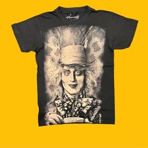 Mad hatter graphic Tshirt !